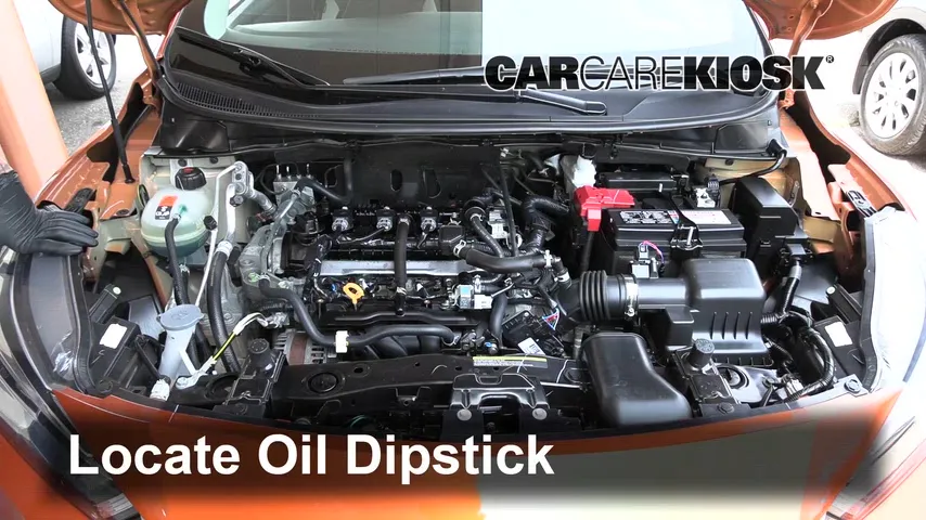 2020 Nissan Versa SV 1.6L 4 Cyl. Huile Vérifier le niveau de l'huile